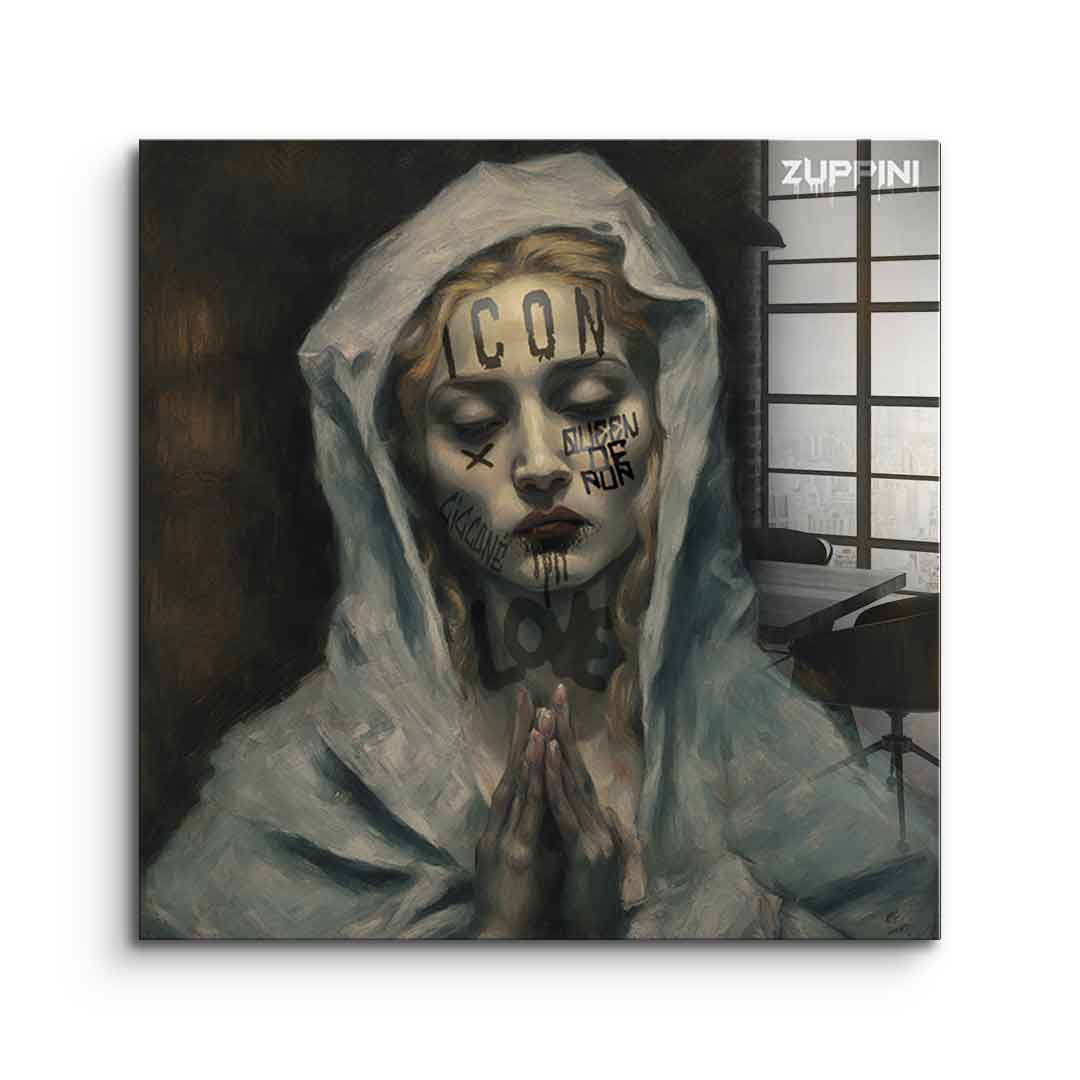 Queen of now - acrylic glass