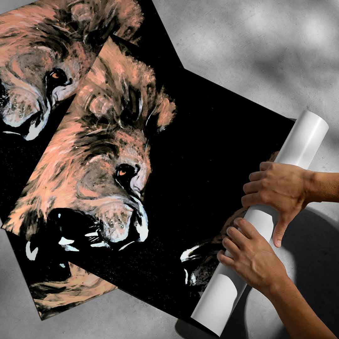 Roaring - Poster