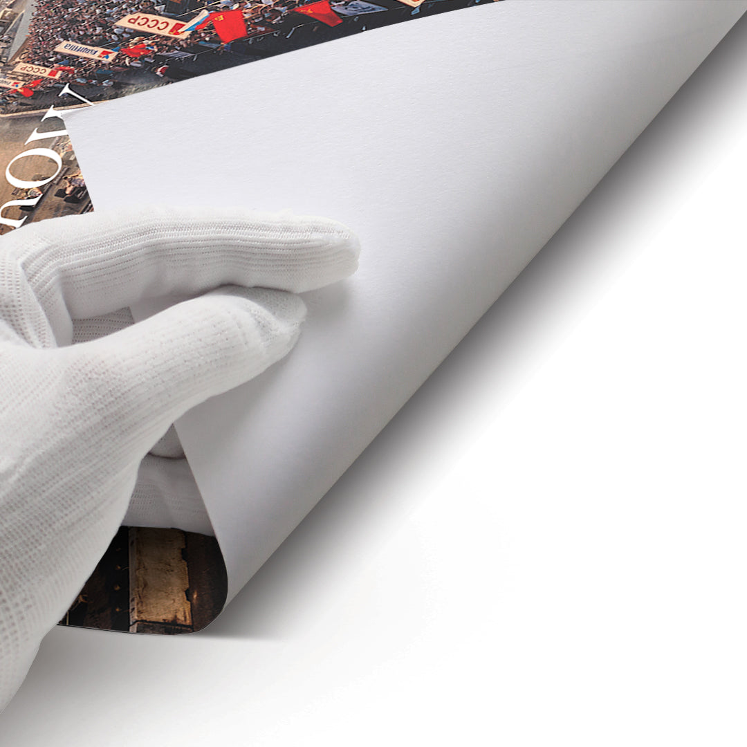 DOTCOMCANVAS Moscow F1 Poster Echtheitszertifikat