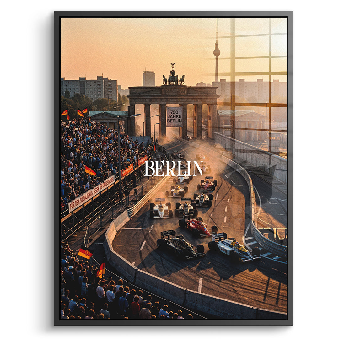 DOTCOMCANVAS Berlin F1 Acrylglasbild Vorderansicht mit schwarzem Rahmen