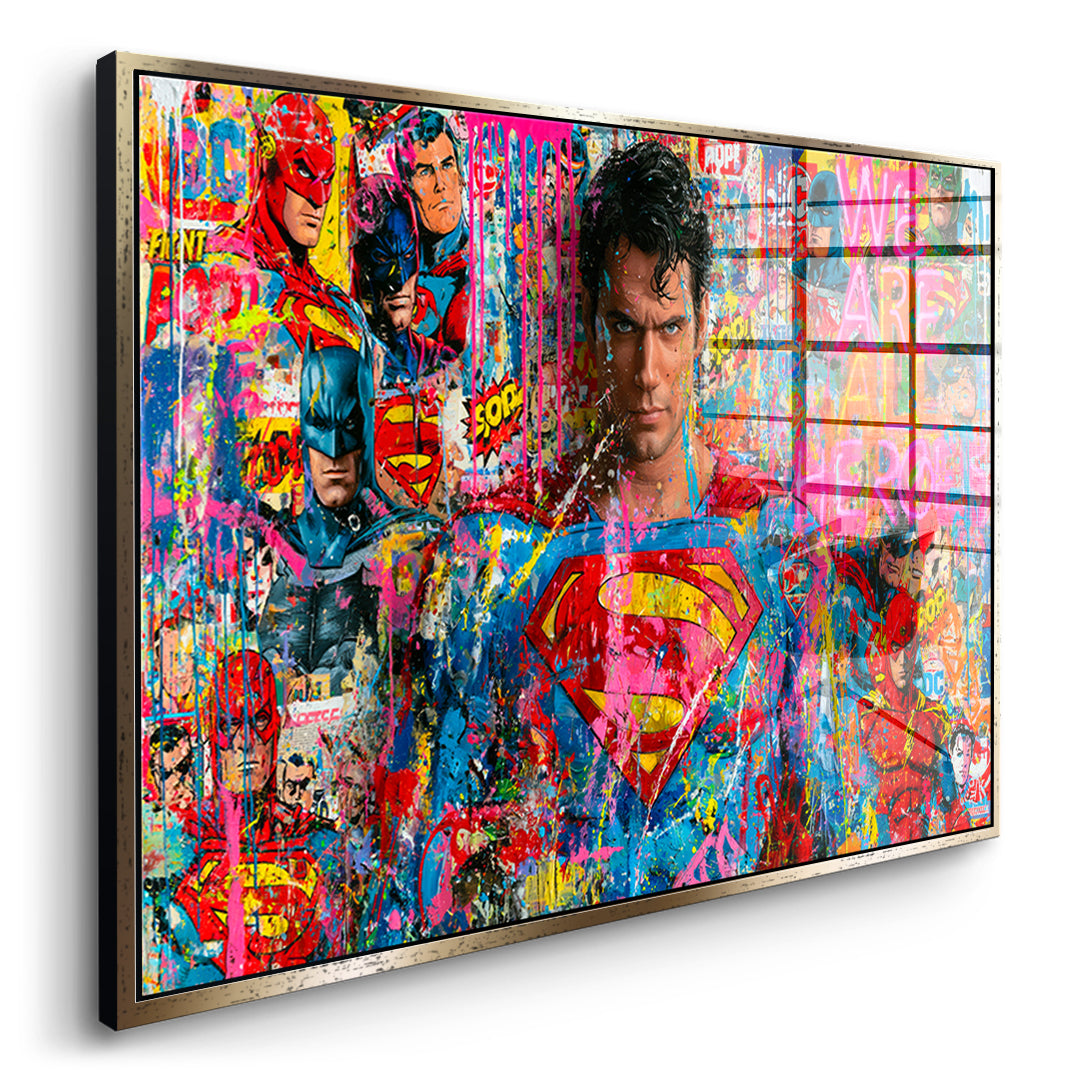 Seitenansicht des Acrylglasbilds We Are All Heroes im goldenen Rahmen