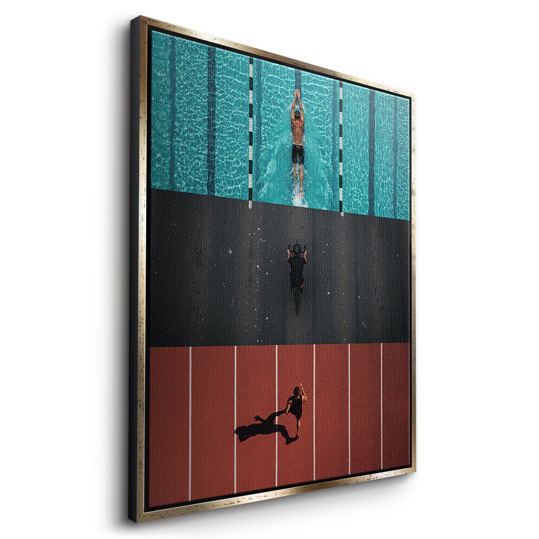 Seitenansicht des Leinwandbilds Triathlon im goldenen Rahmen