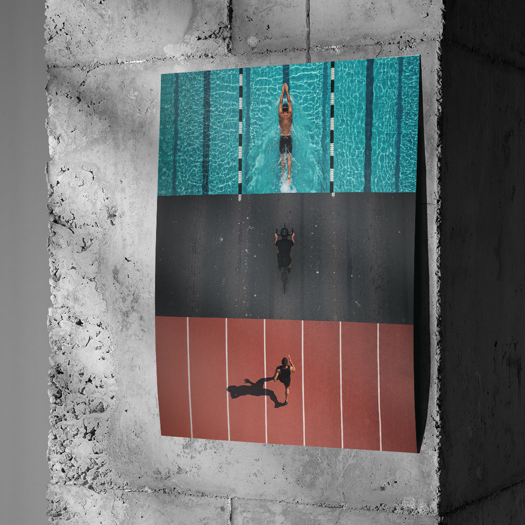 Poster Triathlon an einer Betonwand
