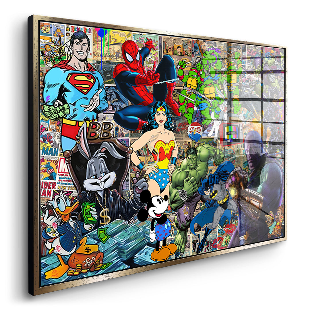 Seitenansicht des Acrylglasbilds Superhero Collage im goldenen Rahmen