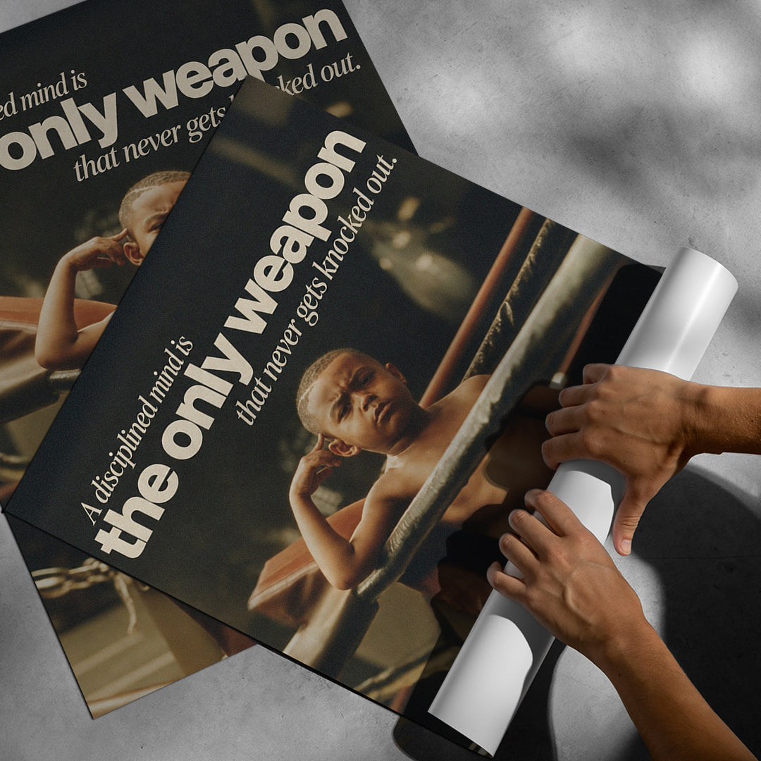 Aufgerolltes Poster The Only Weapon