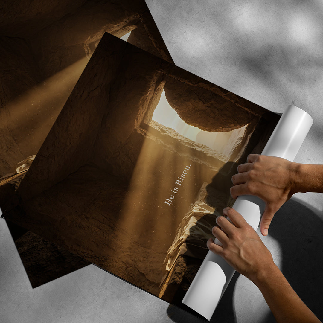 He is Risen Poster gerollt