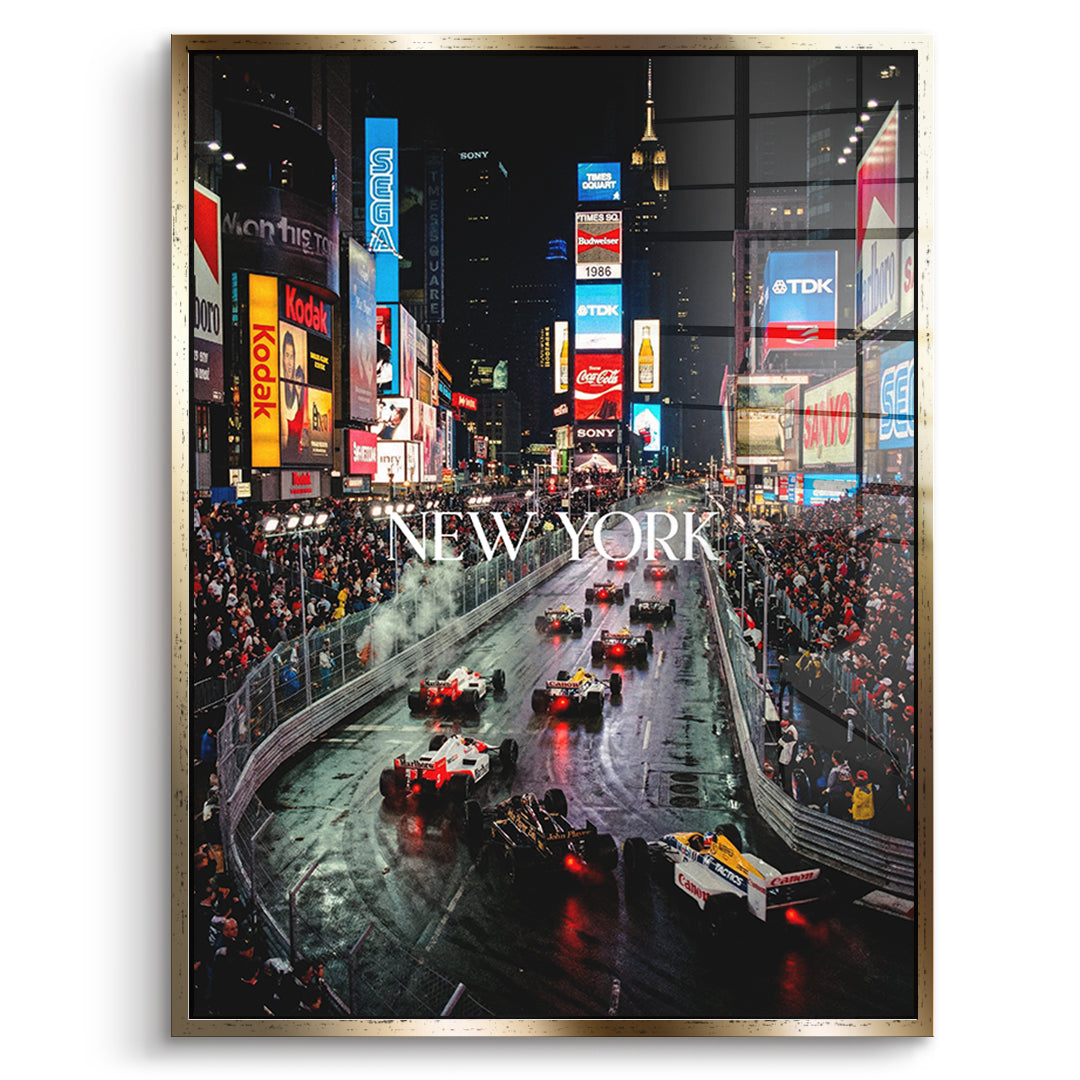 DOTCOMCANVAS New York F1 Acrylglasbild Vorderansicht mit Goldrahmen
