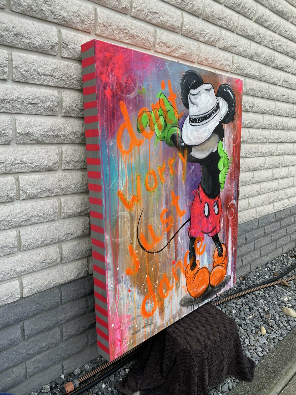 Dont worry just dance Original – Detail