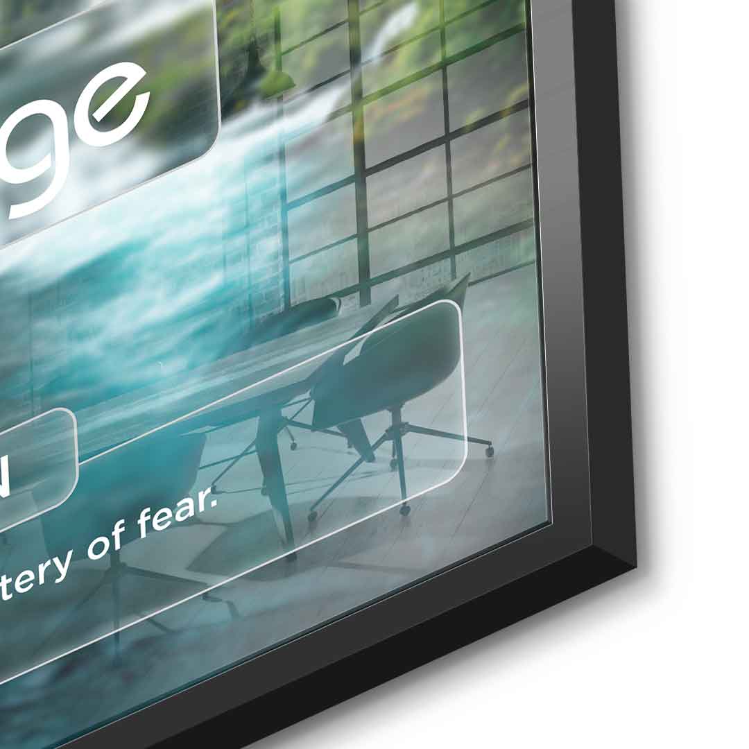 DOTCOMCANVAS® Courage (Co) Acrylglasbild Version Farbig – Detailansicht 1